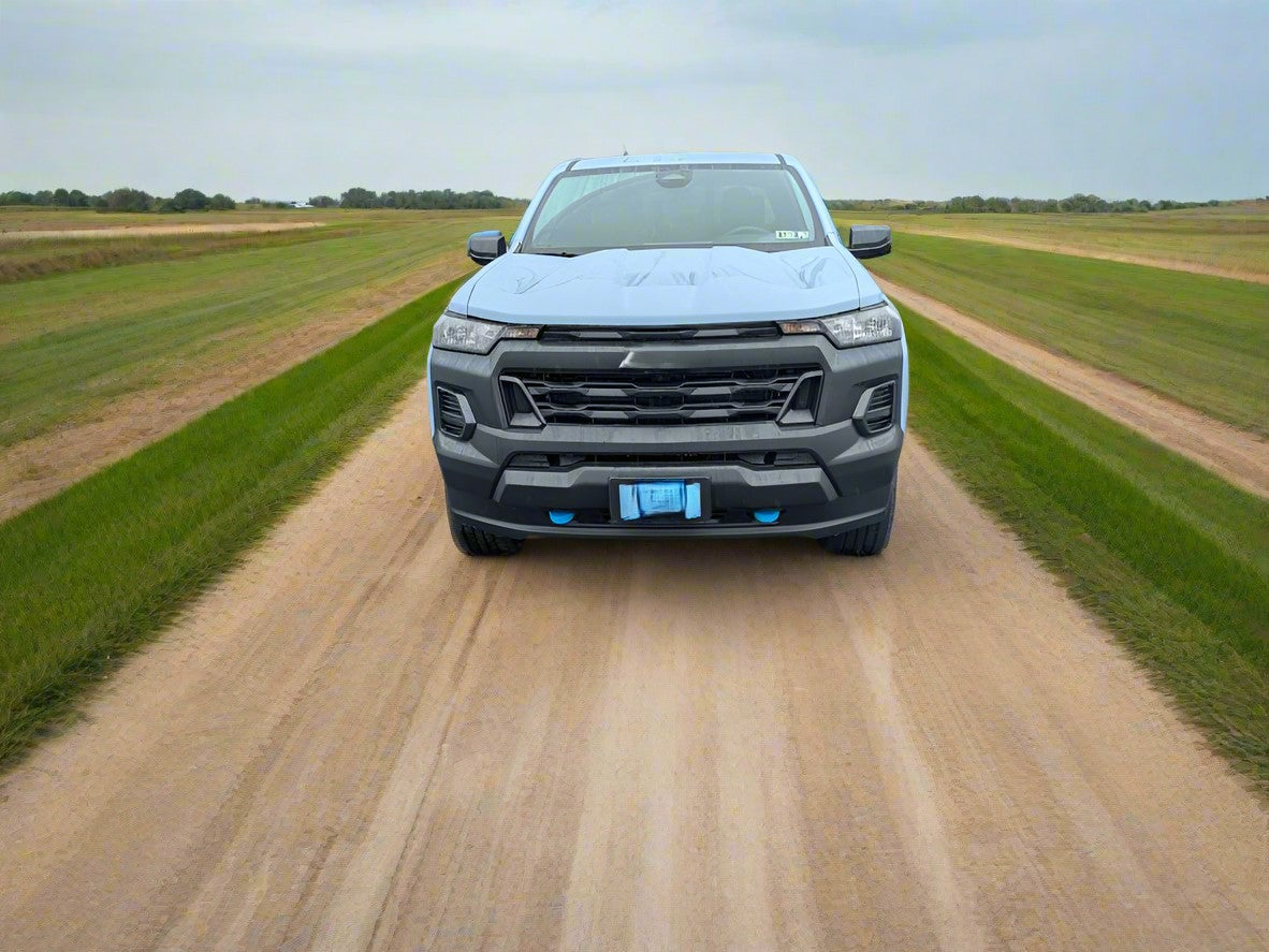 2015+ Chevrolet Colorado and GMC Canyon Snap-Fit Tow Hook Covers