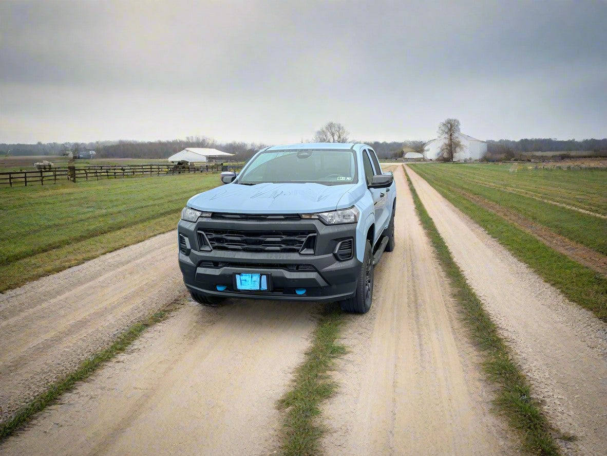 2015+ Chevrolet Colorado and GMC Canyon Snap-Fit Tow Hook Covers