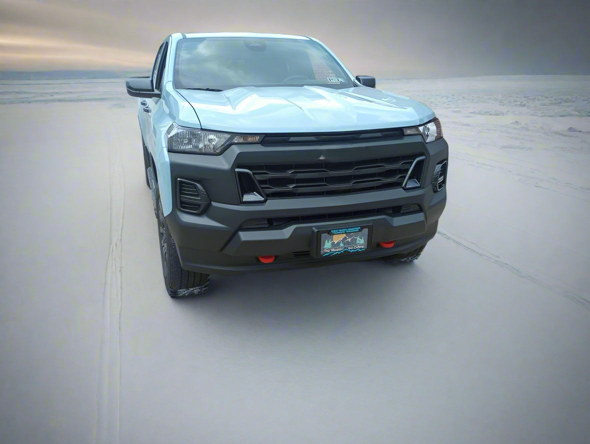 2015+ Chevrolet Colorado and GMC Canyon Snap-Fit Tow Hook Covers