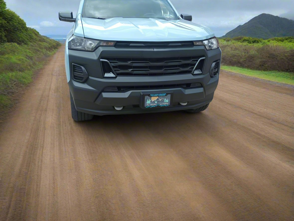 2015+ Chevrolet Colorado and GMC Canyon Snap-Fit Tow Hook Covers